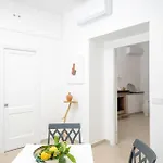 Dimora Giuela Guest house 4*