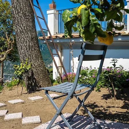 Guest house Dimora Giuela 4*