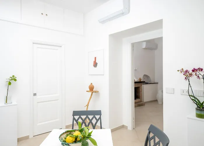 Dimora Giuela Πανσιόν 4*