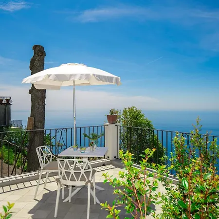 Dimora Giuela Affittacamere 4*